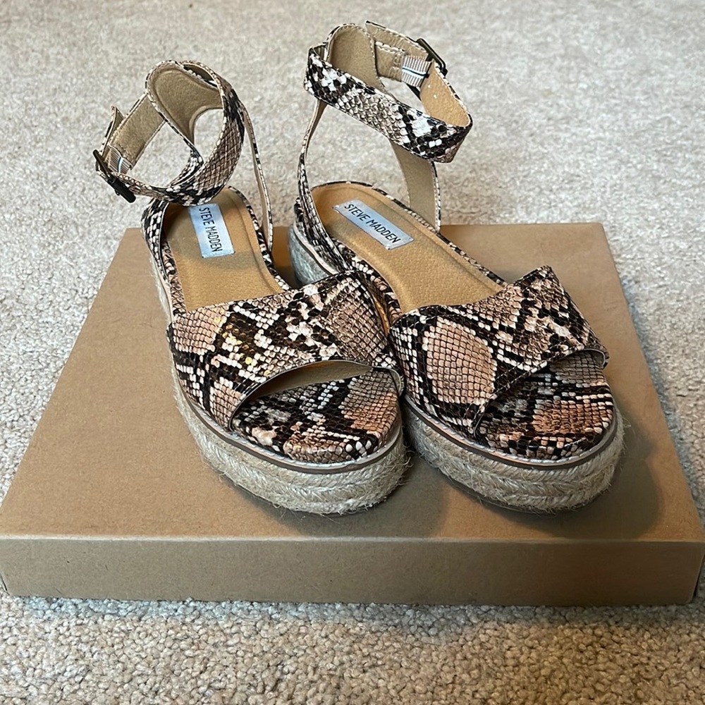Steve Madden “gabi” espadrille sandal